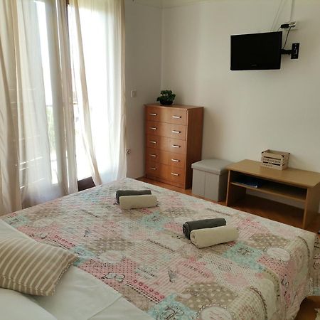 Apartments And Rooms With Parking Space Zavala, Hvar - 128 イェルサ 部屋 写真