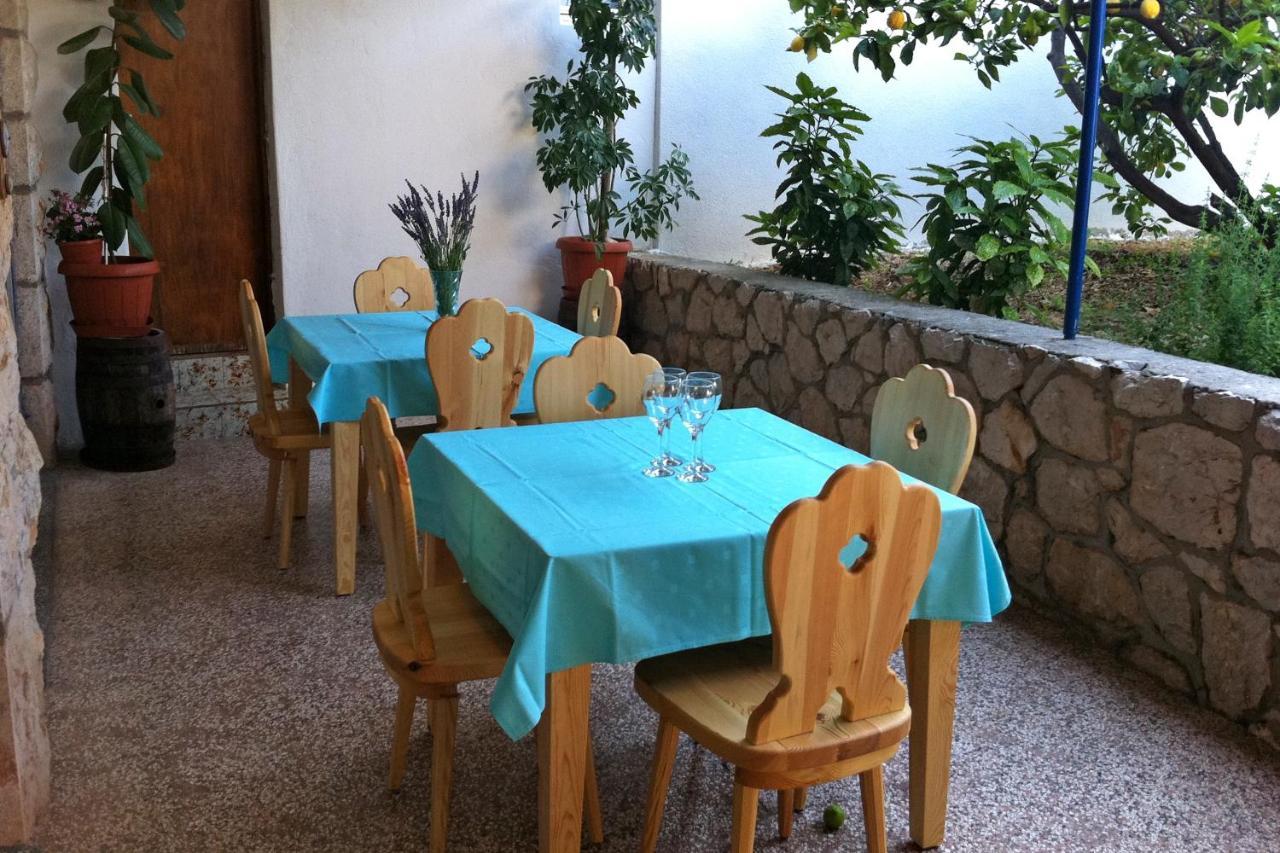 Apartments And Rooms With Parking Space Zavala, Hvar - 128 イェルサ エクステリア 写真