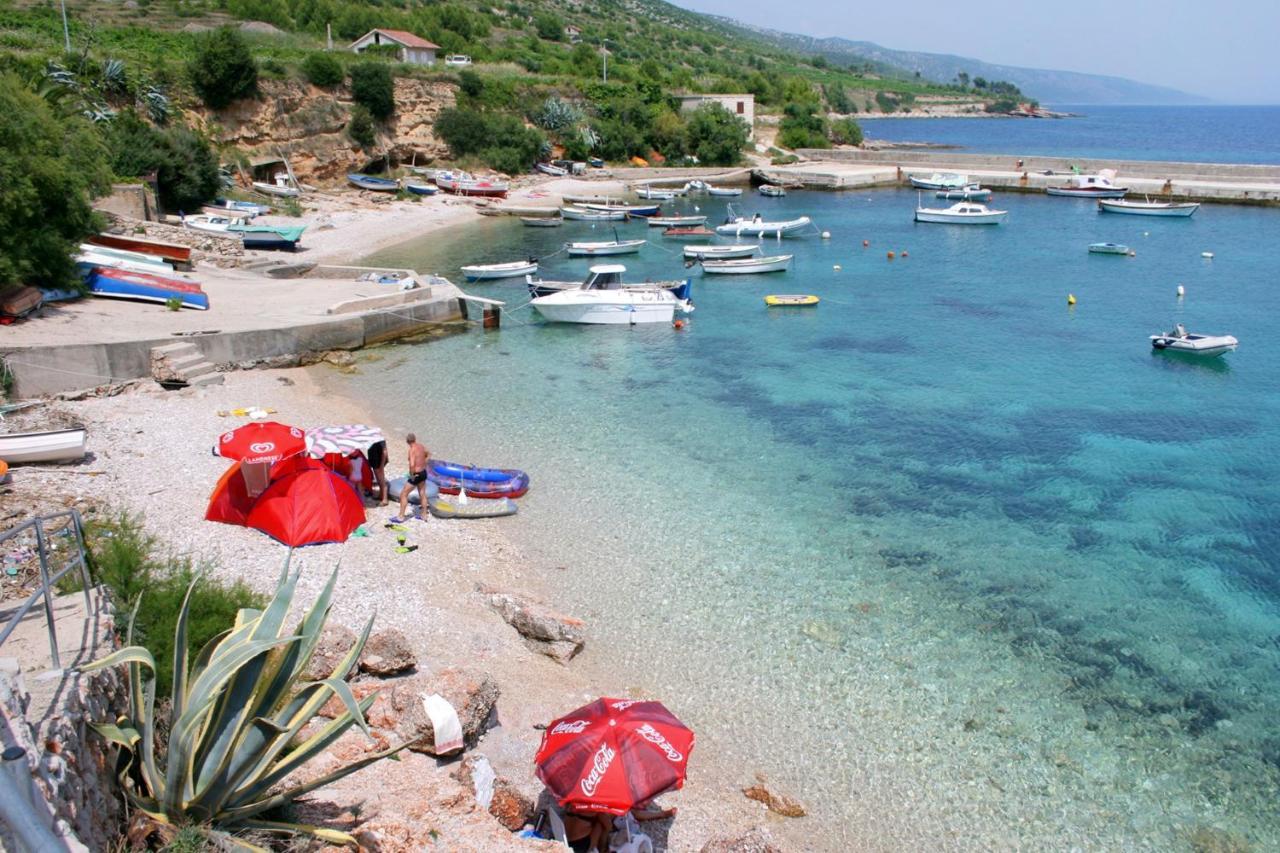 Apartments And Rooms With Parking Space Zavala, Hvar - 128 イェルサ エクステリア 写真
