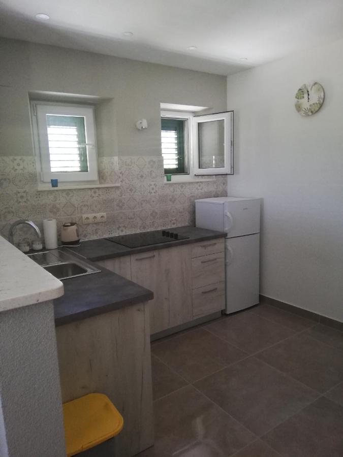 Apartments And Rooms With Parking Space Zavala, Hvar - 128 イェルサ エクステリア 写真