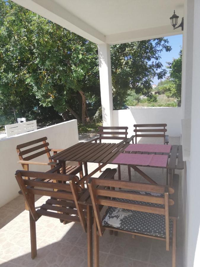 Apartments And Rooms With Parking Space Zavala, Hvar - 128 イェルサ エクステリア 写真