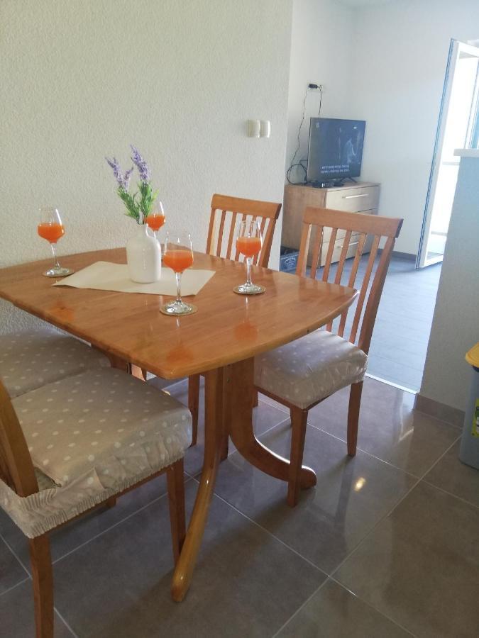 Apartments And Rooms With Parking Space Zavala, Hvar - 128 イェルサ エクステリア 写真