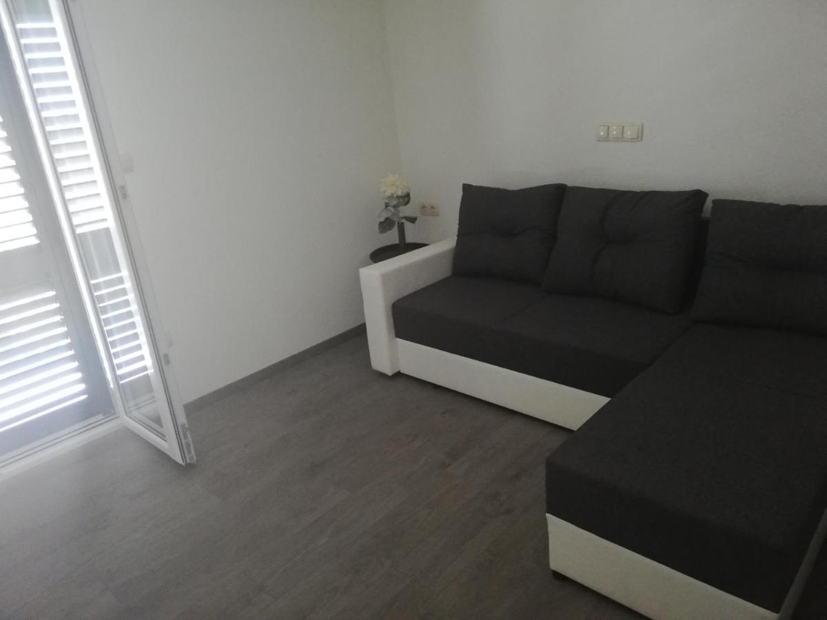 Apartments And Rooms With Parking Space Zavala, Hvar - 128 イェルサ エクステリア 写真
