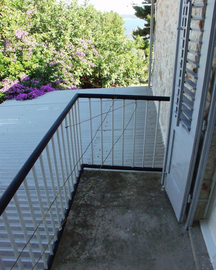 Apartments And Rooms With Parking Space Zavala, Hvar - 128 イェルサ エクステリア 写真