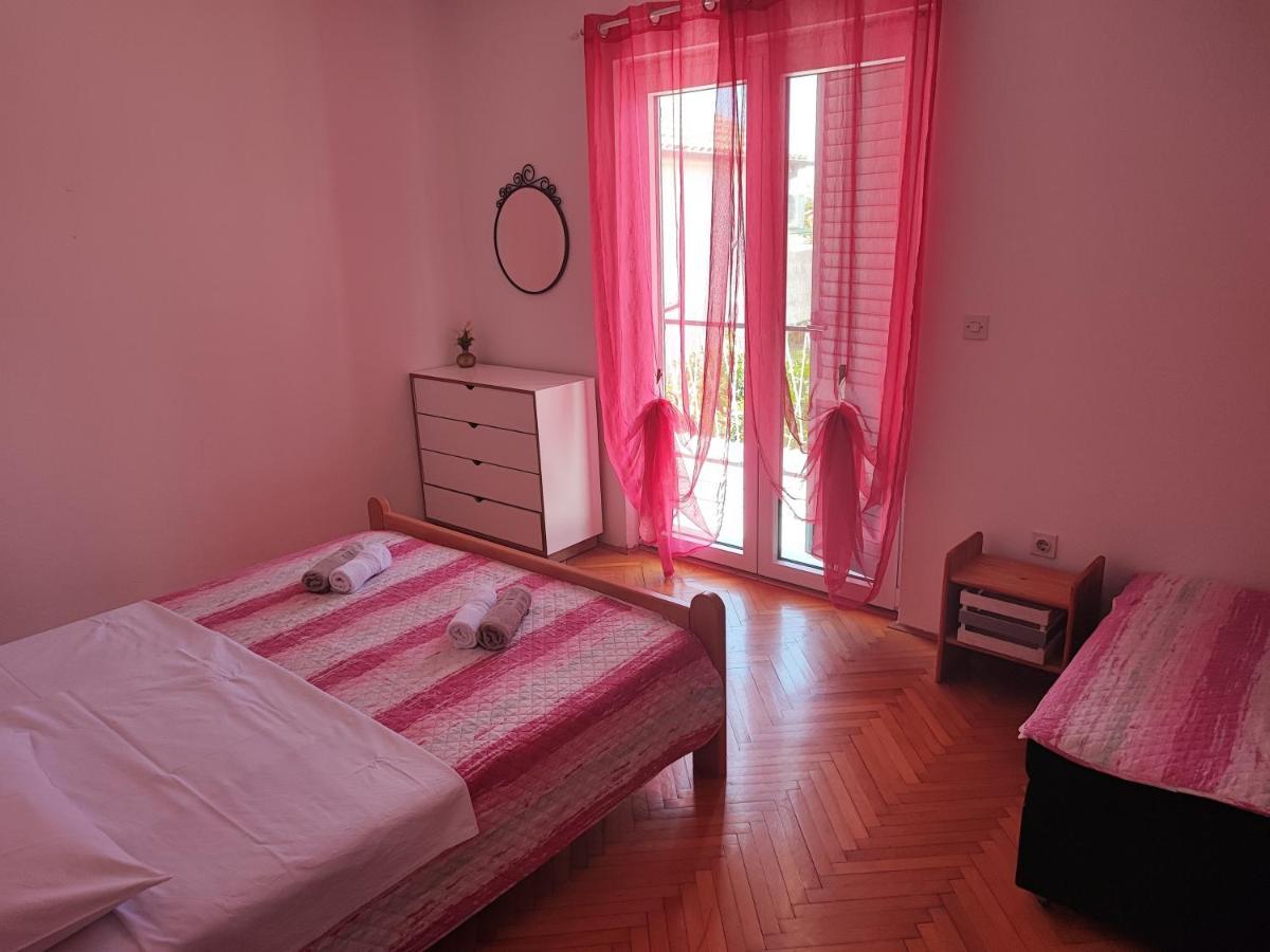 Apartments And Rooms With Parking Space Zavala, Hvar - 128 イェルサ エクステリア 写真