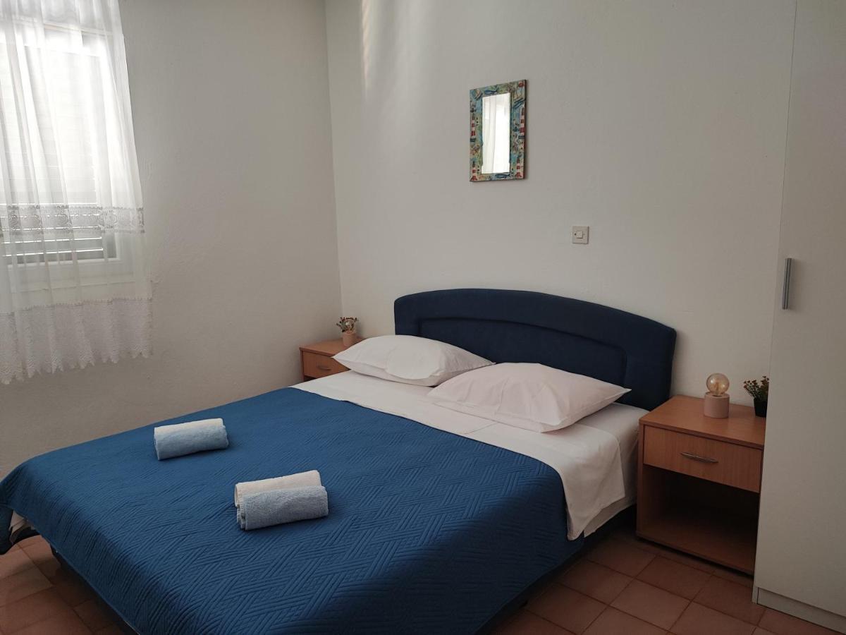 Apartments And Rooms With Parking Space Zavala, Hvar - 128 イェルサ エクステリア 写真