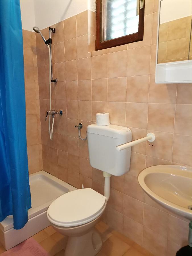 Apartments And Rooms With Parking Space Zavala, Hvar - 128 イェルサ エクステリア 写真